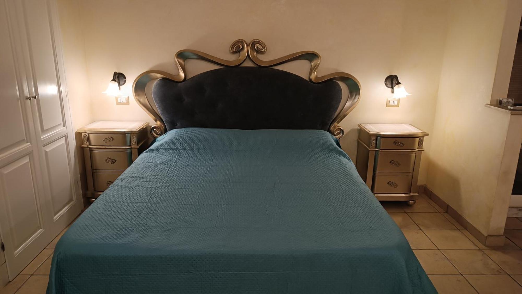 Residenza Casale San Francesco Aparthotel Tropea Exterior foto